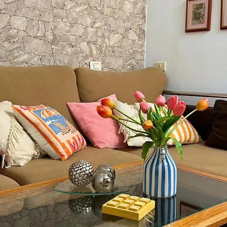 Ohana ático Avenida Chayofita Los Cristianos (Tenerife)
