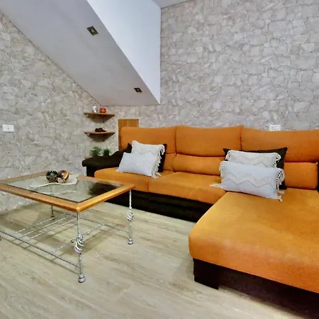 Apartamento Ohana ático Avenida Chayofita Los Cristianos (Tenerife)