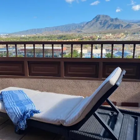 Ohana ático Avenida Chayofita Los Cristianos (Tenerife)