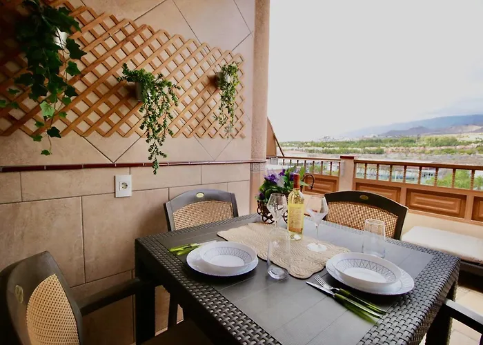 Ohana ático Avenida Chayofita Los Cristianos (Tenerife)